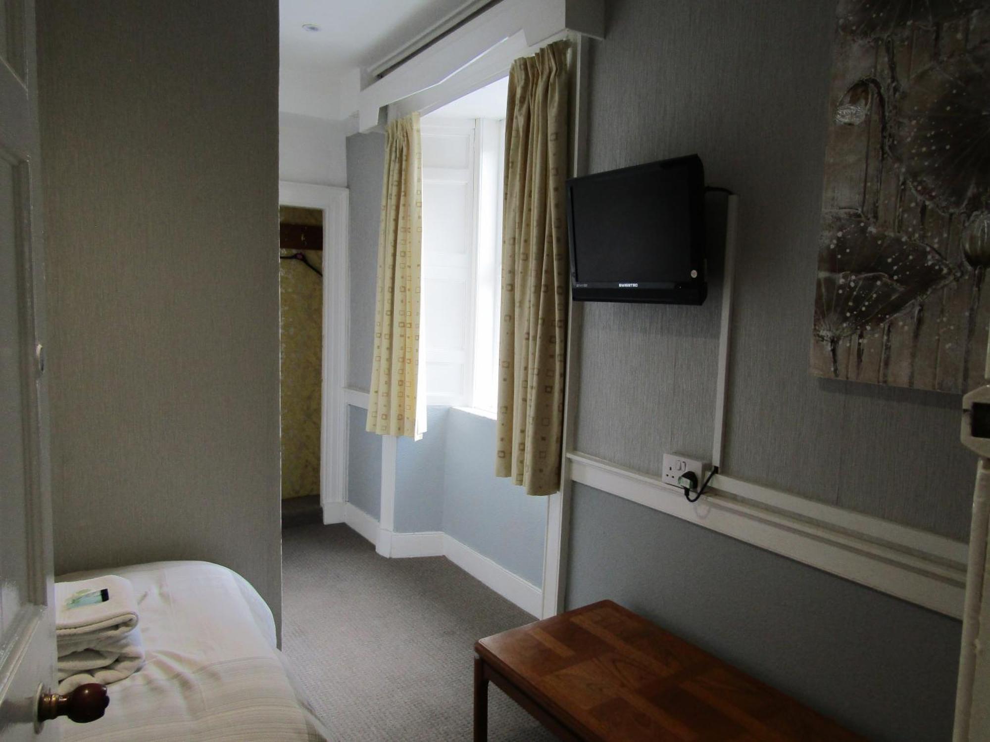 The Crown Hotel Inverbervie Δωμάτιο φωτογραφία