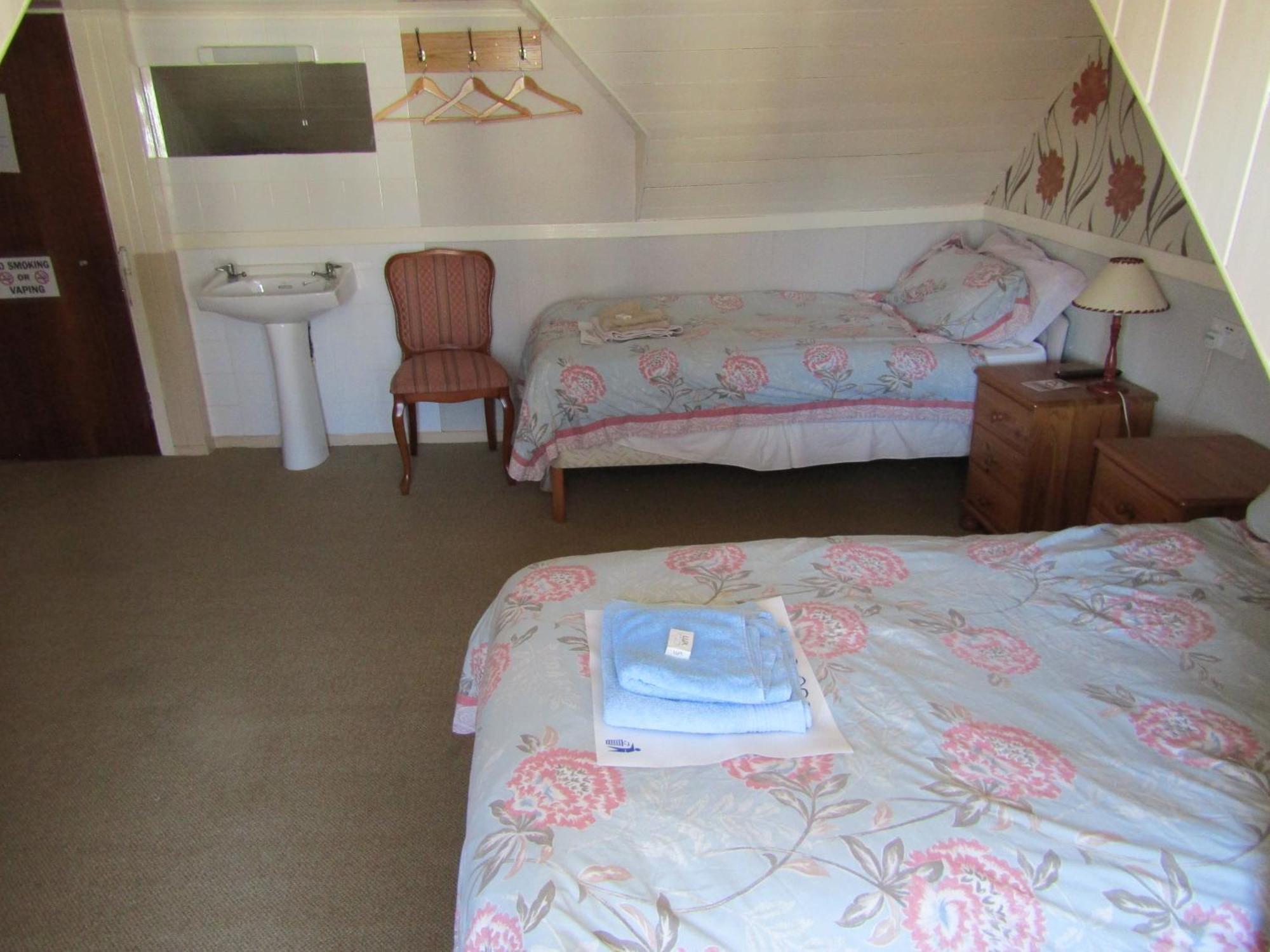 The Crown Hotel Inverbervie Δωμάτιο φωτογραφία