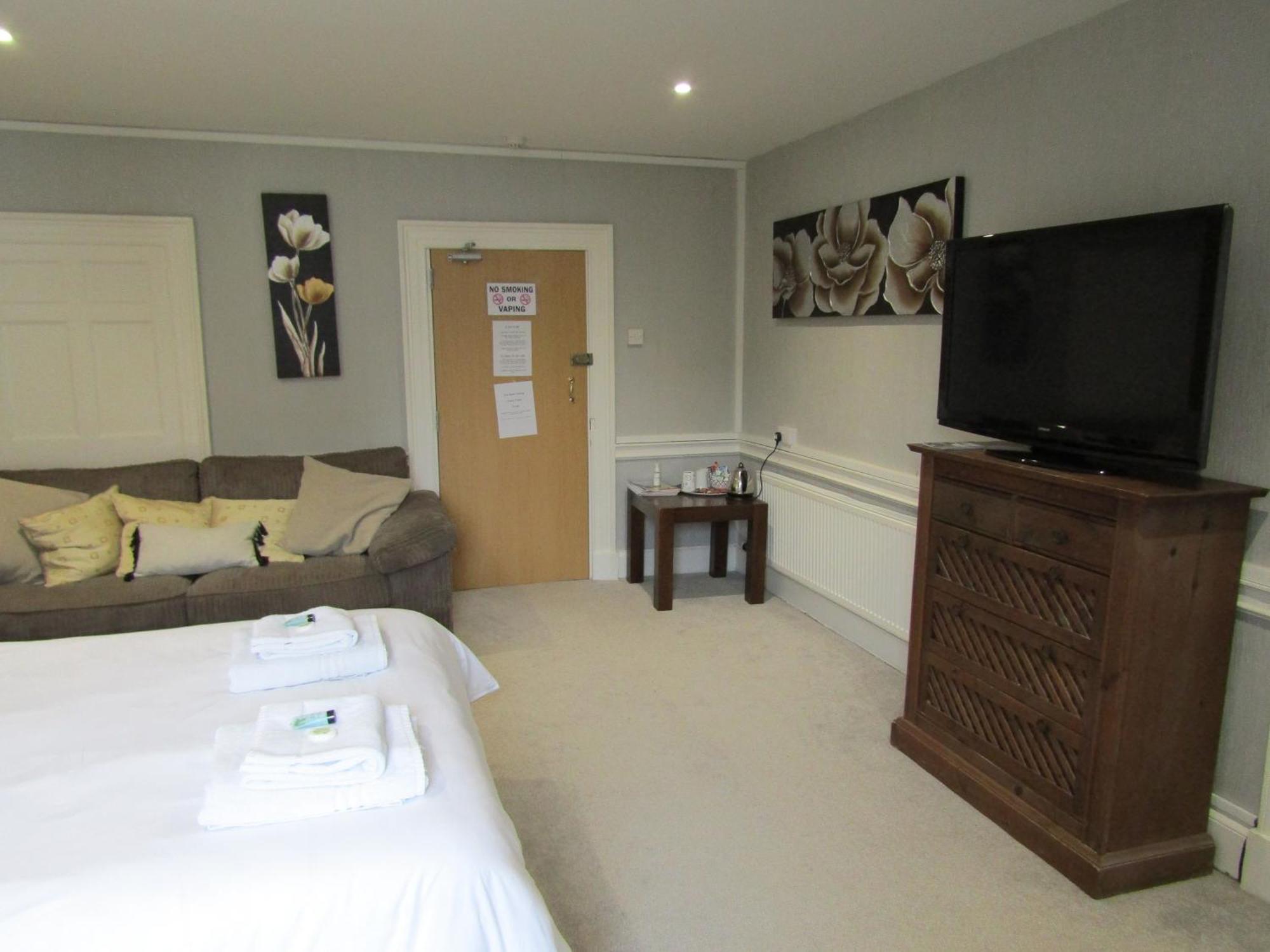 The Crown Hotel Inverbervie Δωμάτιο φωτογραφία